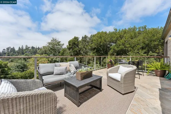 5821 Colton Blvd, Oakland, CA 94611