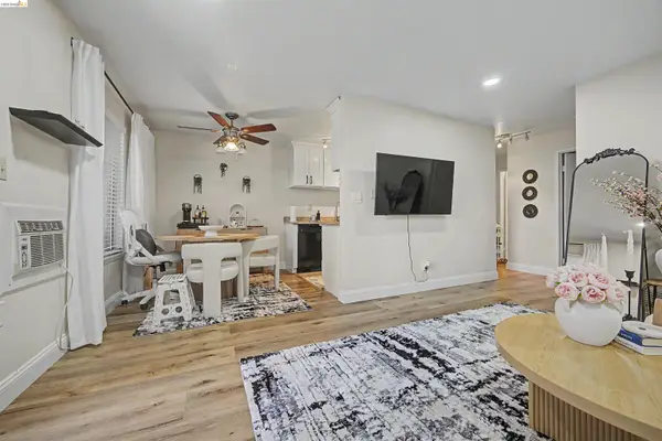 Address Withheld By Seller, Concord, CA 94520