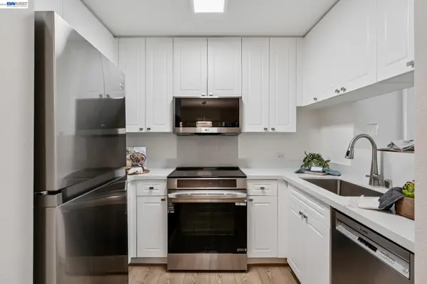 1315 Alma Ave #211, Walnut Creek, CA 94596