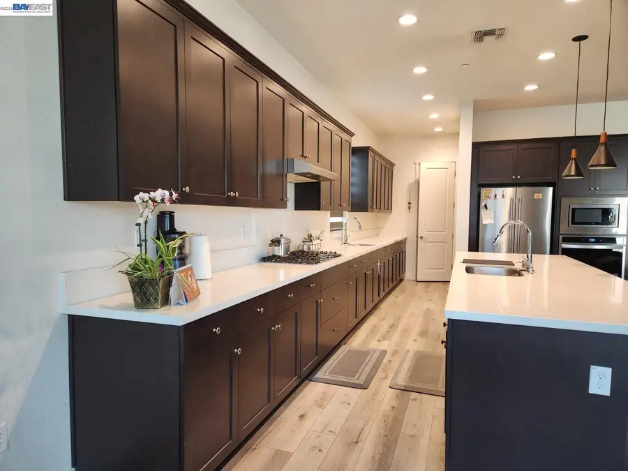 3206 Shrute Dr, Lathrop, CA 95330 - #2