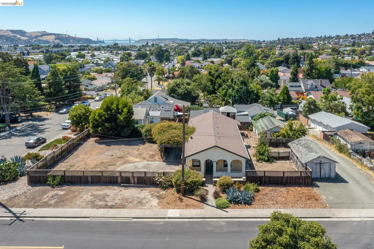811 E 6th Street, Benicia, CA 94510 - #1