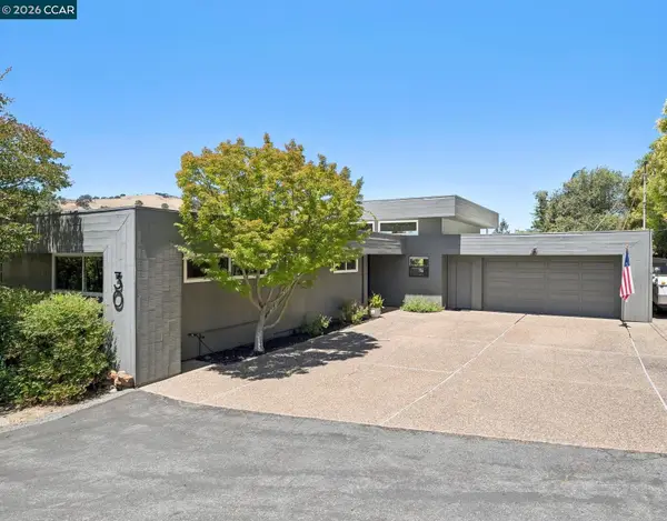 30 Sunrise Ln, Lafayette, CA 94549