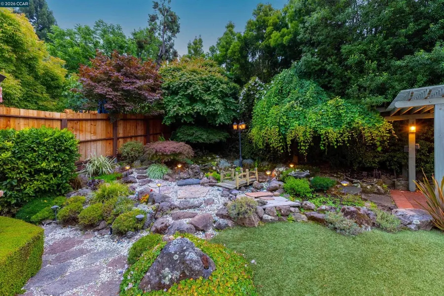 21 Oval Rd, Oakland, CA 94611 - #3