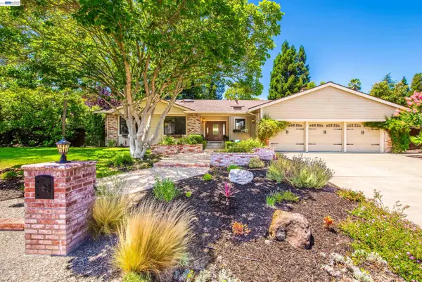 1768 Oro Valley Cir, Walnut Creek, CA 94596