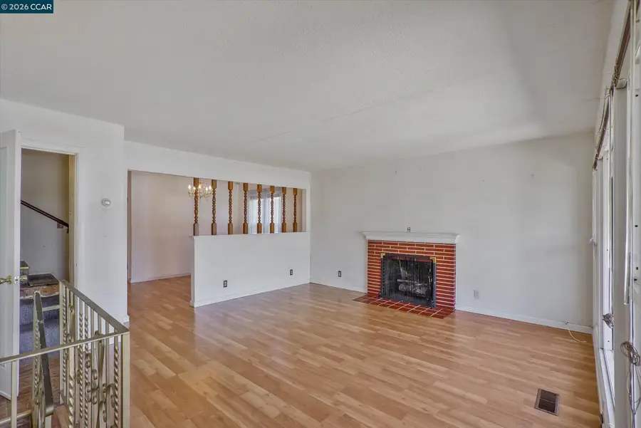 560 25th St, Richmond, CA 94804 - #3