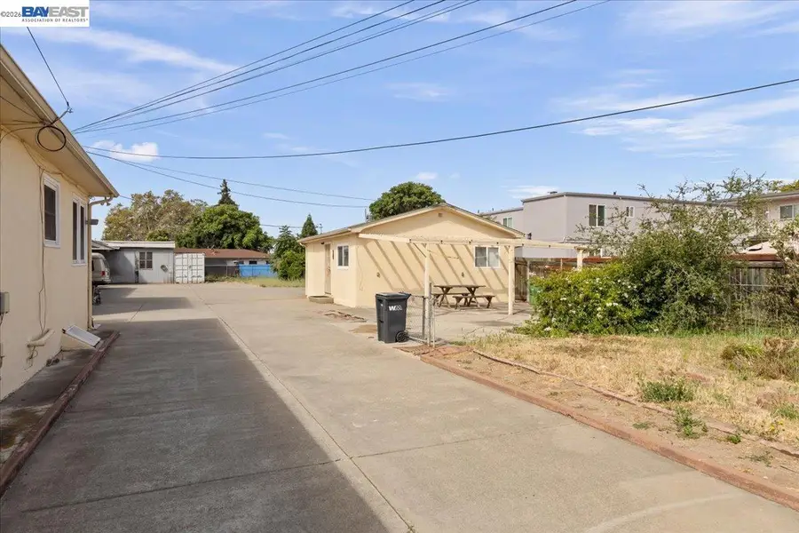 22071 Montgomery St, Hayward, CA 94541 - #2