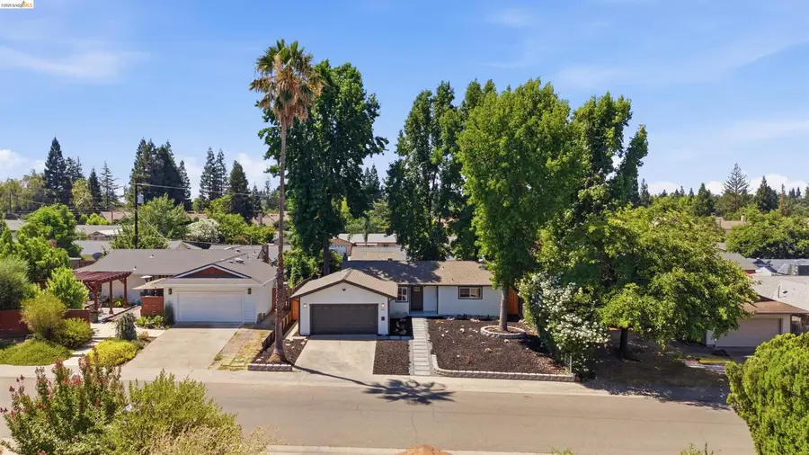 9341 Castlemont Cir, Orangevale, CA 95662 - #3