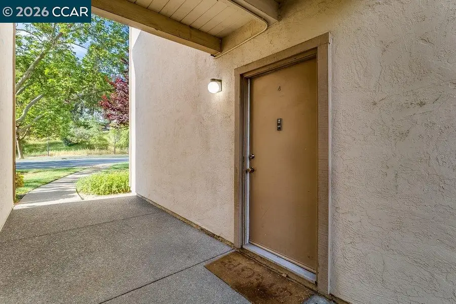 375 Camelback Drive #4, Pleasant Hill, CA 94523 - #2