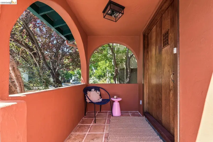 2431 Mckinley Ave, Berkeley, CA 94703 - #2