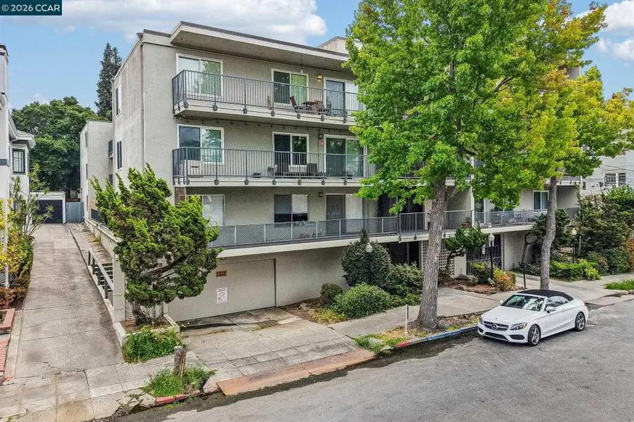 424 Staten #308, Oakland, CA 94610 - #2