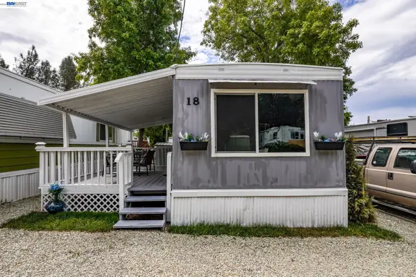 17776 Red Bud Lane #18, Shasta Lake, CA 96019