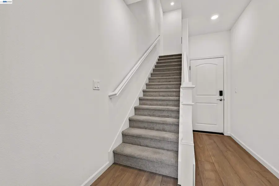 3765 Castro Valley Blvd, Castro Valley, CA 94546 - #2