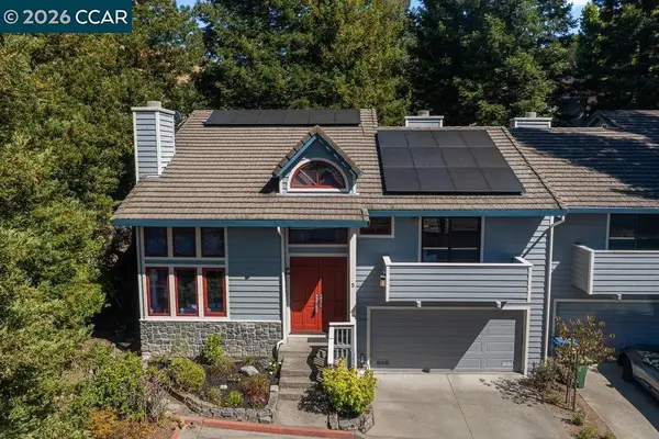 5 Via Barcelona, Moraga, CA 94556