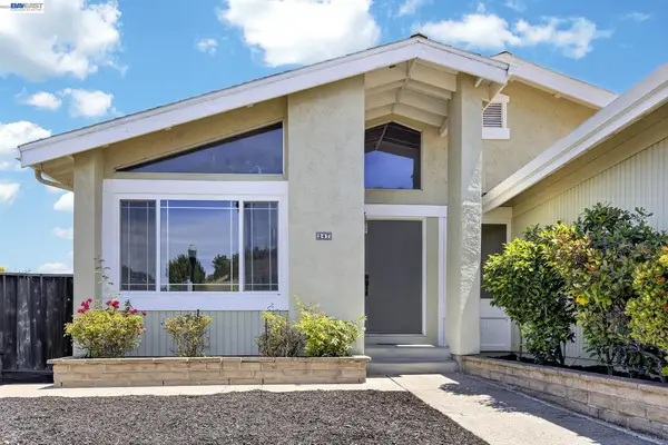 247 Sparrow Dr, Hercules, CA 94547