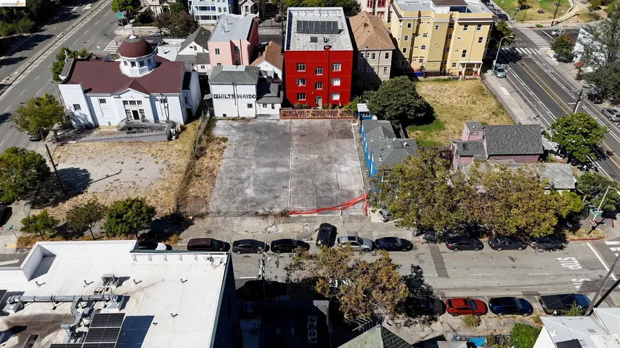 670 9th St, Oakland, CA 94607 - #3