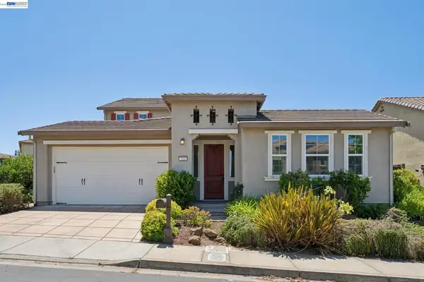 123 Benmore Dr, Hayward, CA 94542