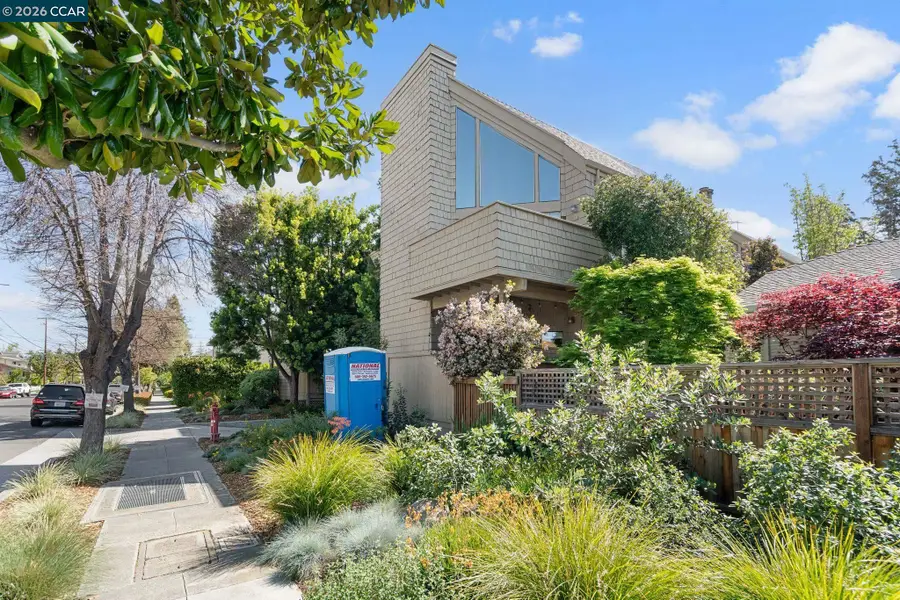 443 College Ave, Palo Alto, CA 94306 - #3