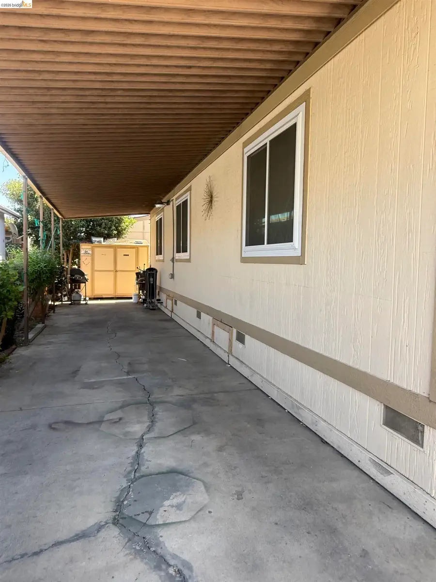 812 W Clover #37, Tracy, CA 95376 - #2