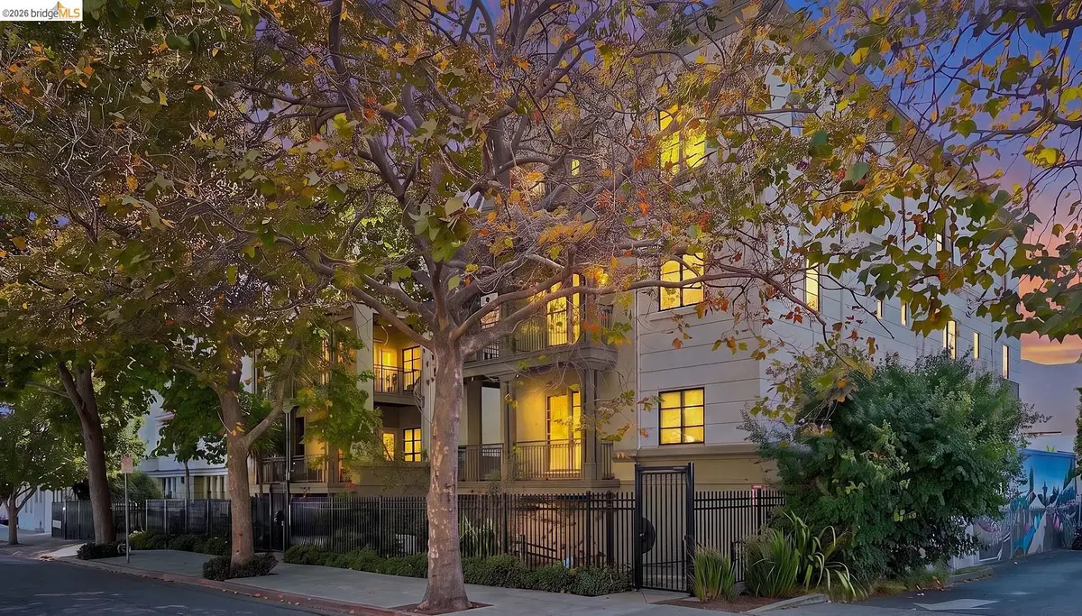 711 Walker Ave #202, Oakland, CA 94610 - #1