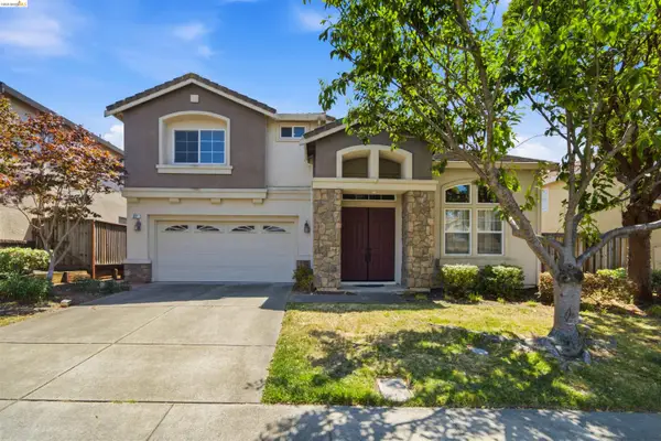 327 Hawk Ridge Dr, Richmond, CA 94806