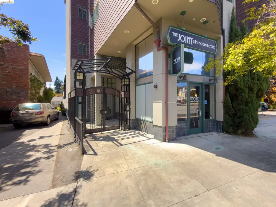 2628 Telegraph Ave #303, Berkeley, CA 94704 - #3