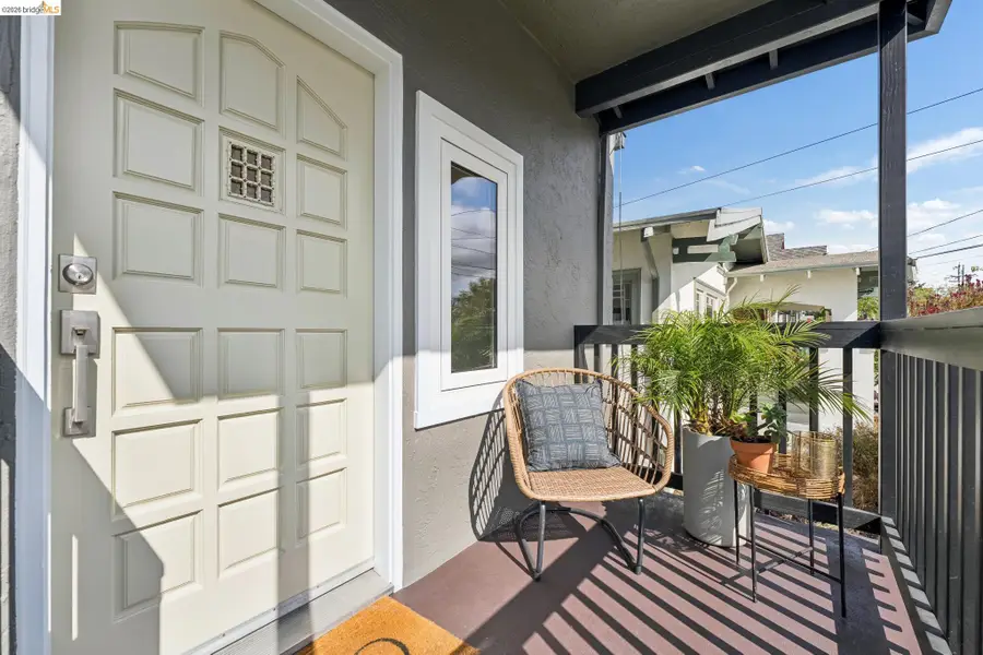 2726 Wallace St, Berkeley, CA 94702 - #3