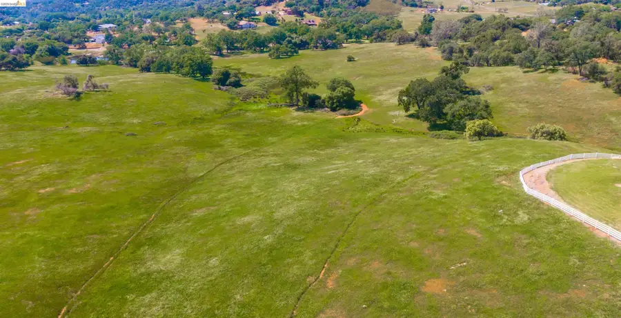 9325 Fraguero Rd, Sonora, CA 95370 - #2