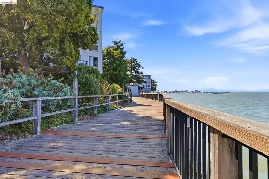 3 Commodore #158, Emeryville, CA 94608 - #3