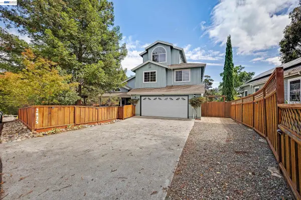 2825 Hillcrest Avenue, Hayward, CA 94542