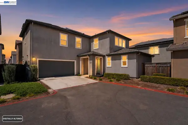 2107 Daimler St, Lathrop, CA 95330
