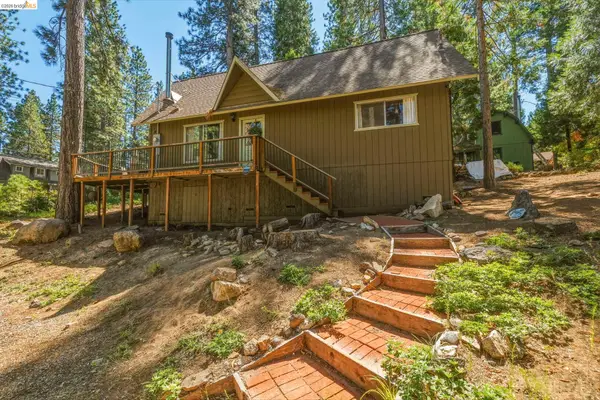 29474 Yuba Ct, Cold Springs, CA 95335
