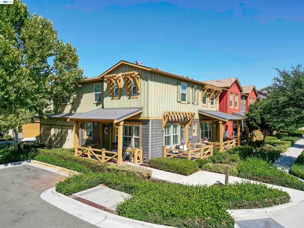 454 Persimmon Cmn #14, Livermore, CA 94551