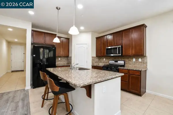 1410 Big Redwood Drive, Oakley, CA 94561