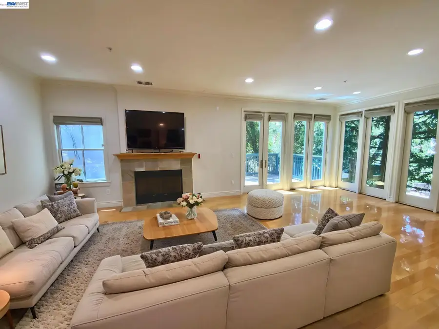 19 Edgewood Pl, Belmont, CA 94002 - #2