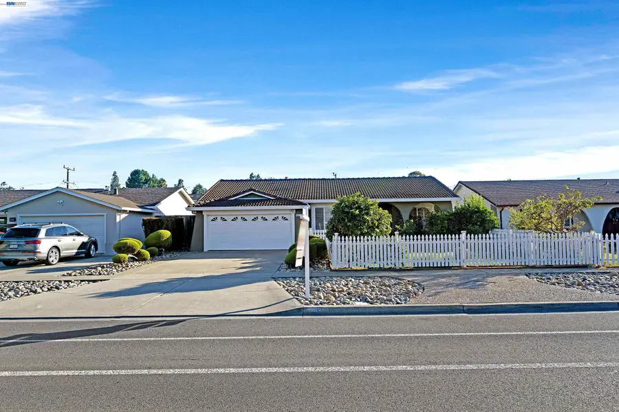 38351 Paseo Padre Pkwy, Fremont, CA 94536 - #3