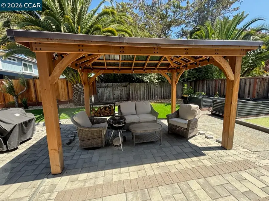 4480 Fuchsia Ave, Rohnert Park, CA 94928 - #2