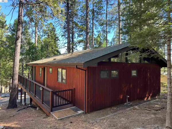 3311 Gold Hill Cir, Arnold, CA 95223