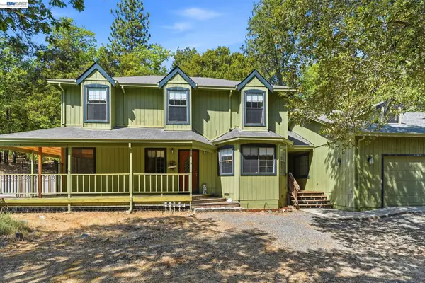 21916 Fallview Dr, Sonora, CA 95370