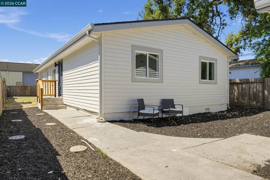 1015 Rutledge Avenue, Santa Rosa, CA 95405 - #2