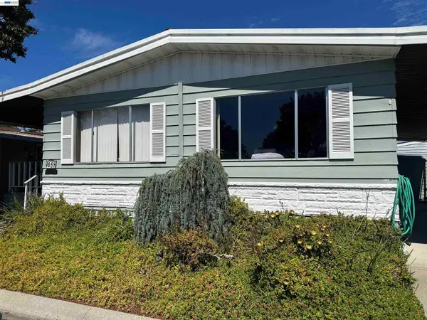 965 New England Village Dr., Hayward, CA 94544