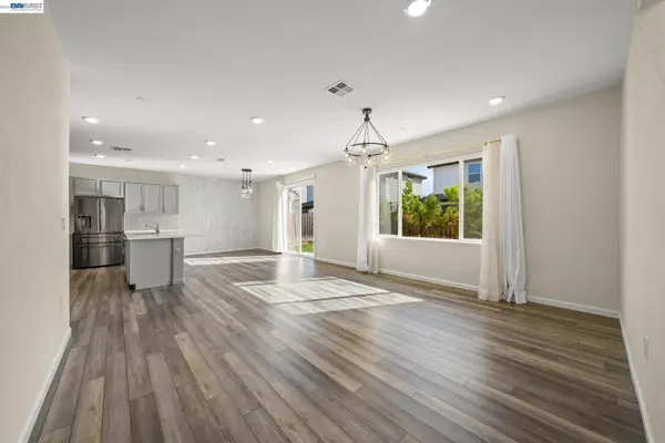 5325 Knights Valley Ln, Antioch, CA 94531