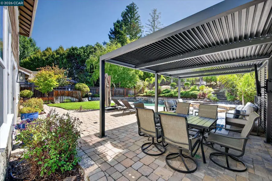 112 Mcmahon Ct, Martinez, CA 94553 - #3