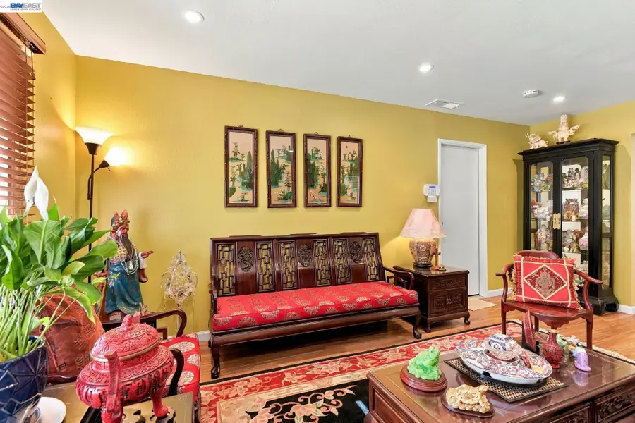 22 John Glenn Cir, Daly City, CA 94015 - #3