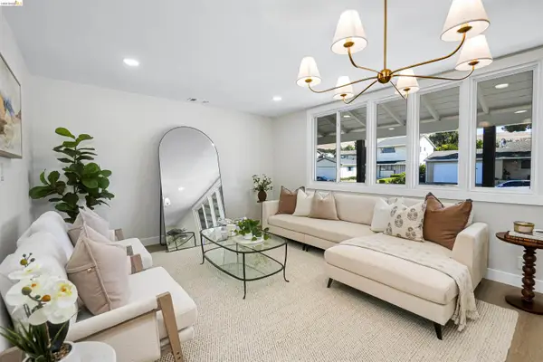 31871 Kennet St, Hayward, CA 94544