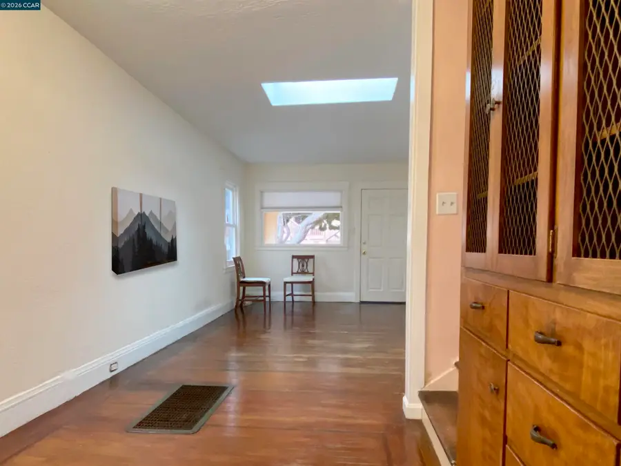 411 Kains Ave., Albany, CA 94706 - #3