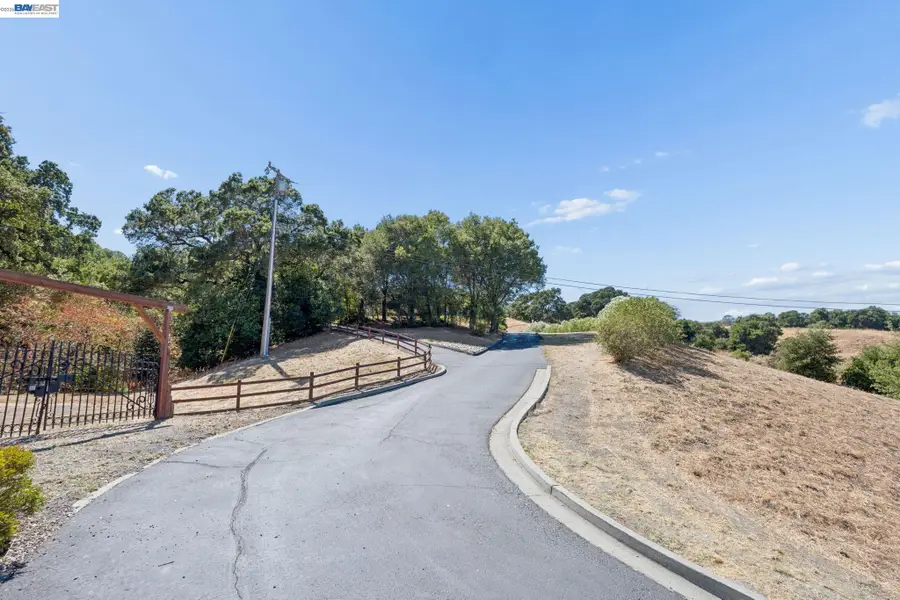 Address Withheld By Seller, Danville, CA 94526 - #3