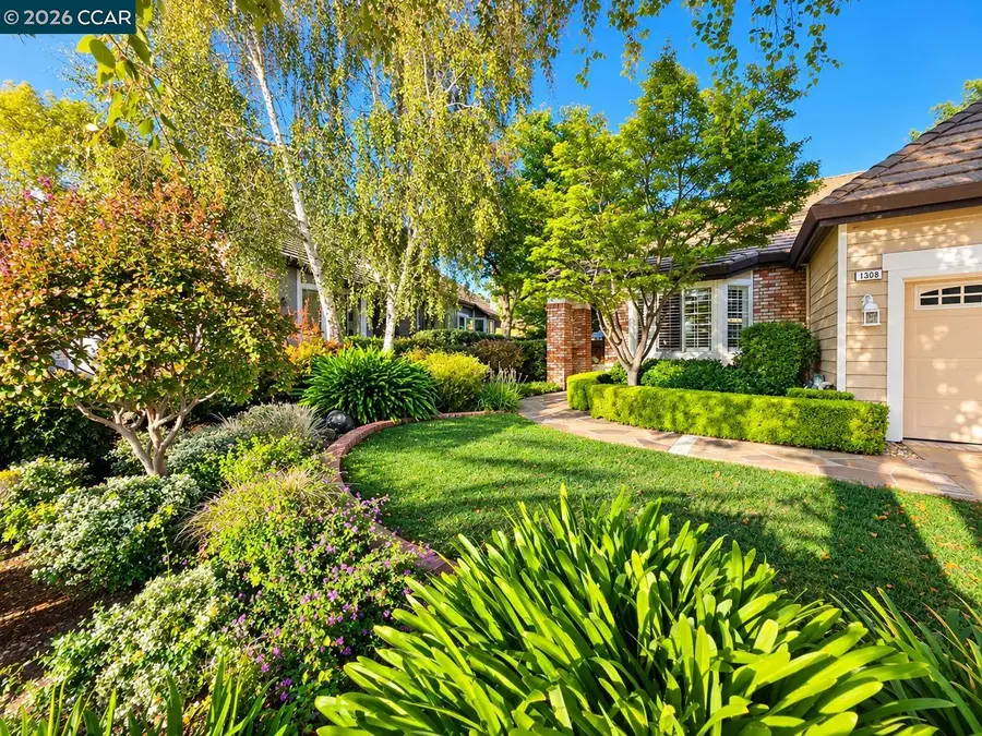 1808 Eagle Peak Ave, Clayton, CA 94517 - #2