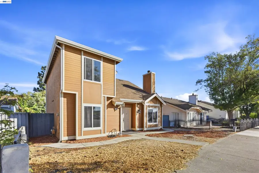 4036 Deep Creek Rd, Fremont, CA 94555 - #2