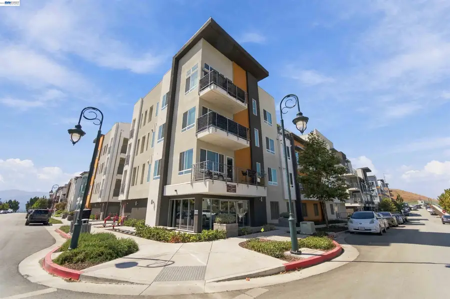 314 Llano De Los Robles Ave #7, San Jose, CA 95136 - #2