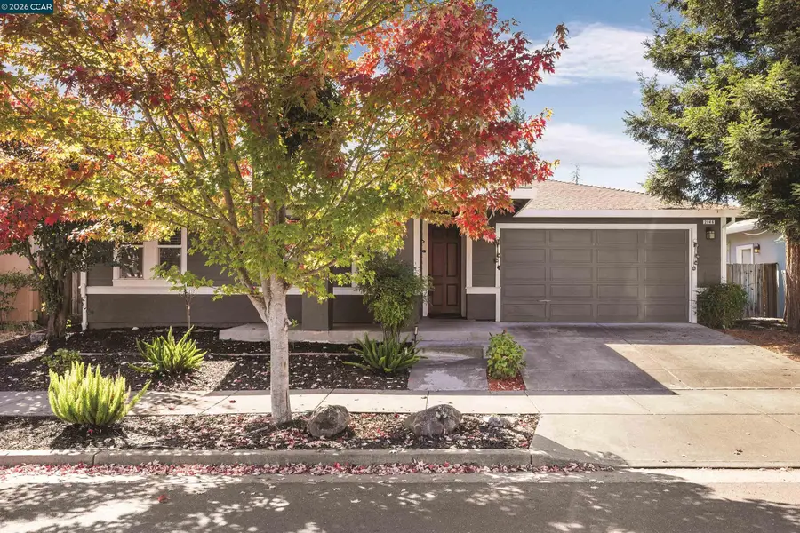 2046 Northfield Dr, Santa Rosa, CA 95403 - #2